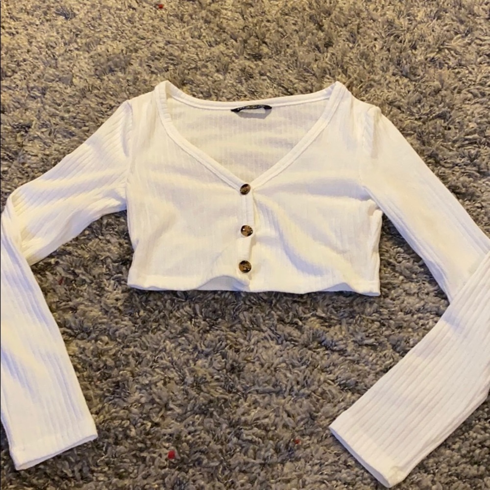 White crop top